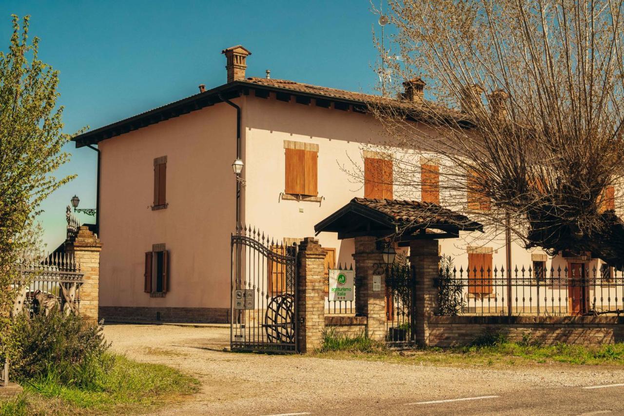 Agriturismo Garzole Castelfranco Emilia Luaran gambar